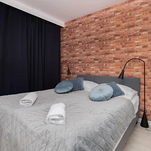 Waterlane Spa&wellness, Pool By Renters Apartament